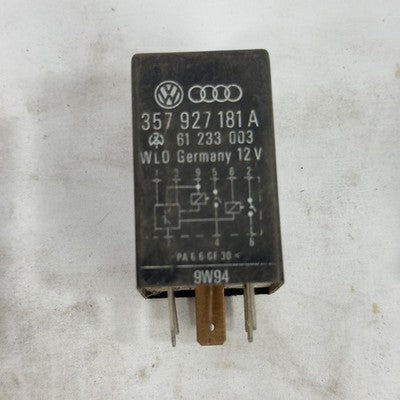 VW Audi Relais 150 3A0927181A 12V Passat original – Bild 4