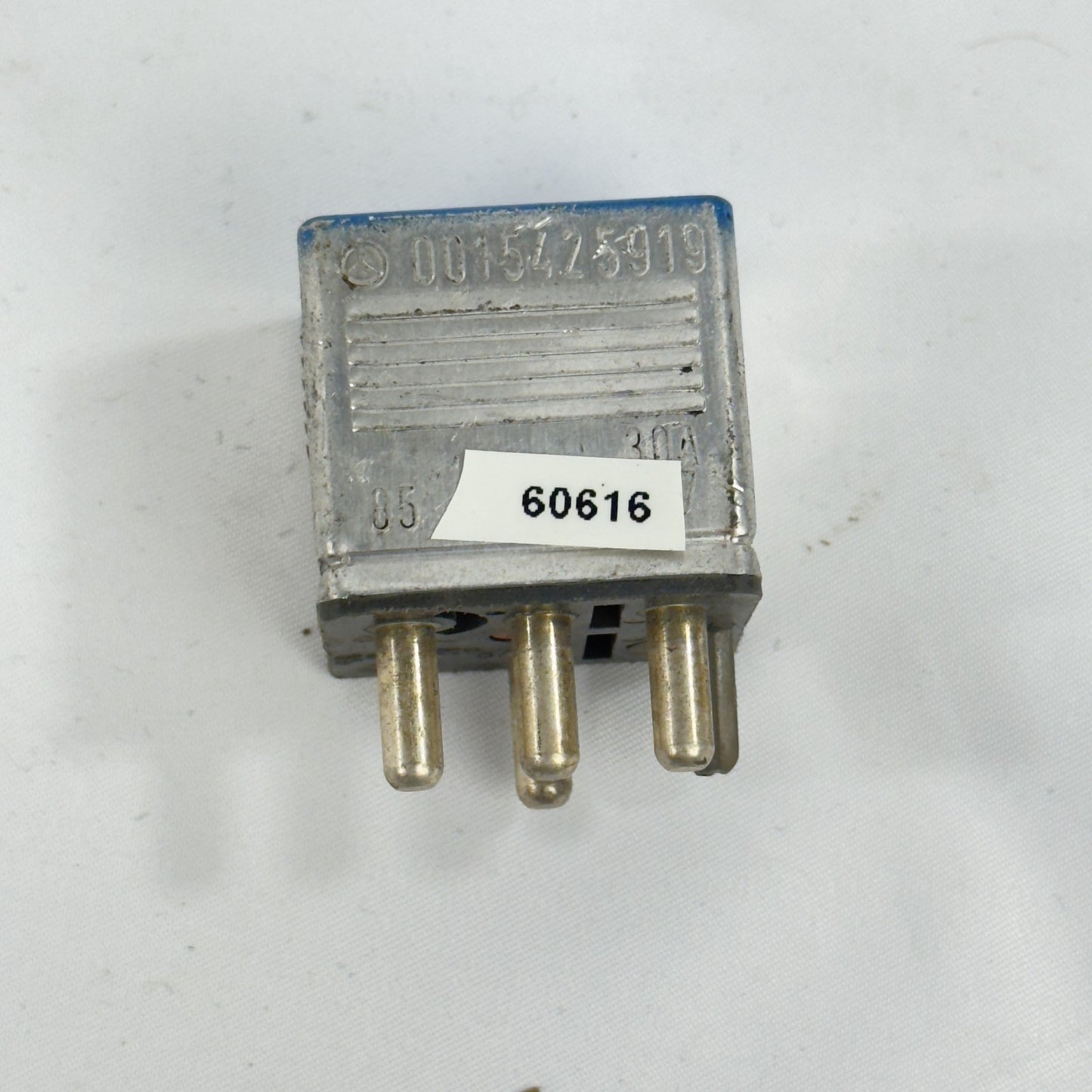 Mercedes Hella Relais blau 12V 30A 0015427591 Hella – Bild 4