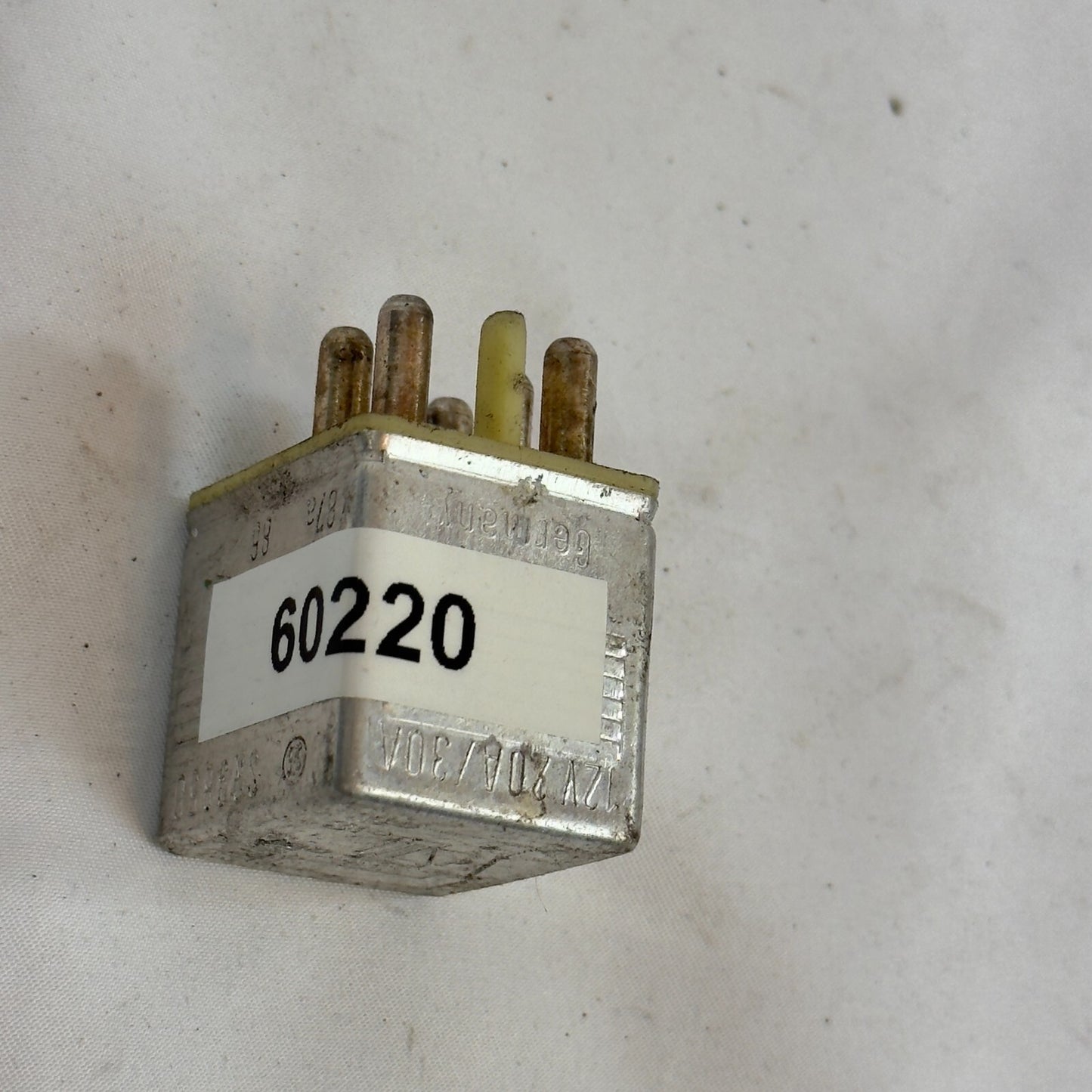 Mercedes Relais Sitzverstellung A0015420219 – Bild 5