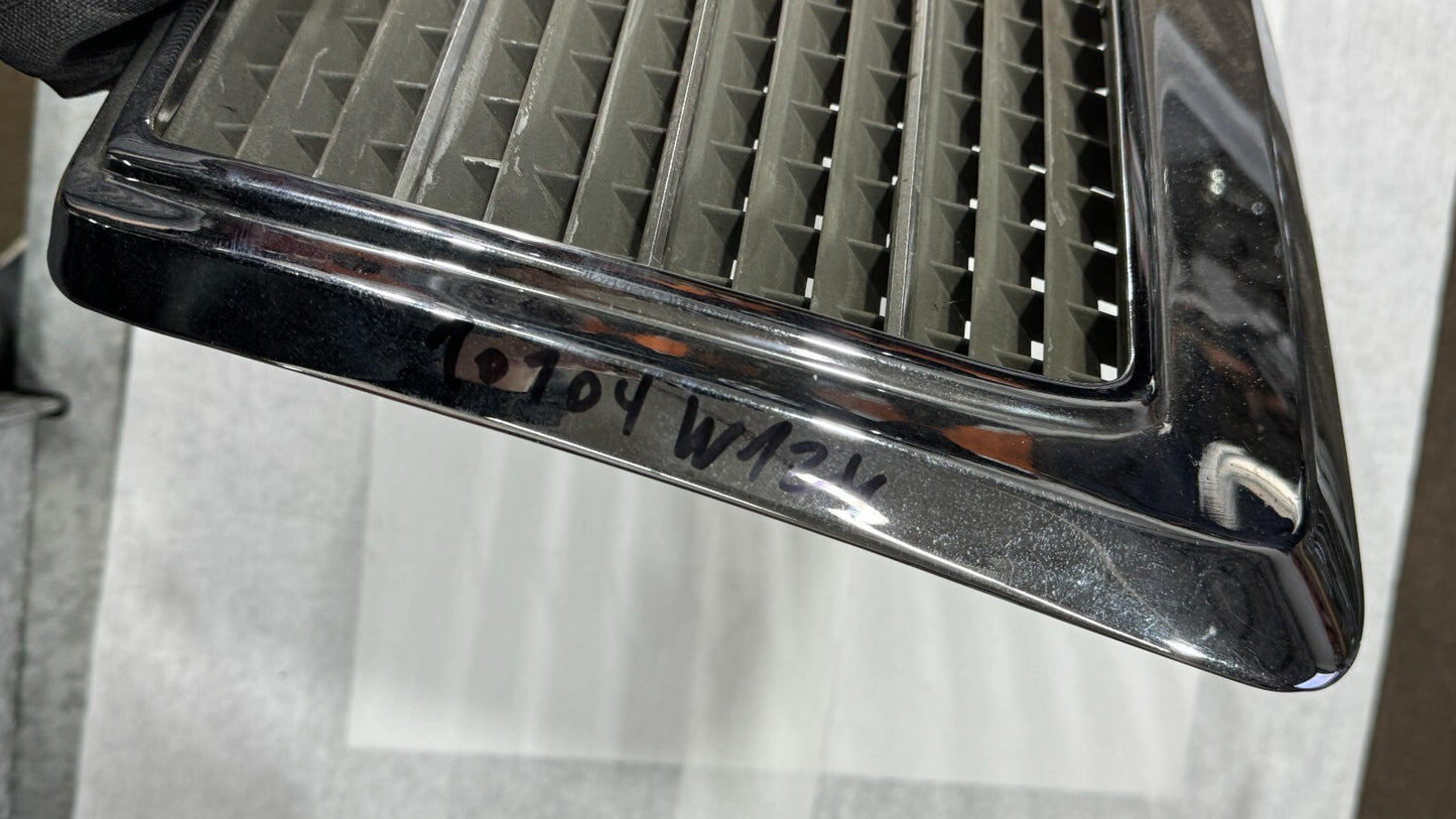 Mercedes Kühlergrill W124 Frontgrill Grill Kühler Vorne Front A1248800783 – Bild 10