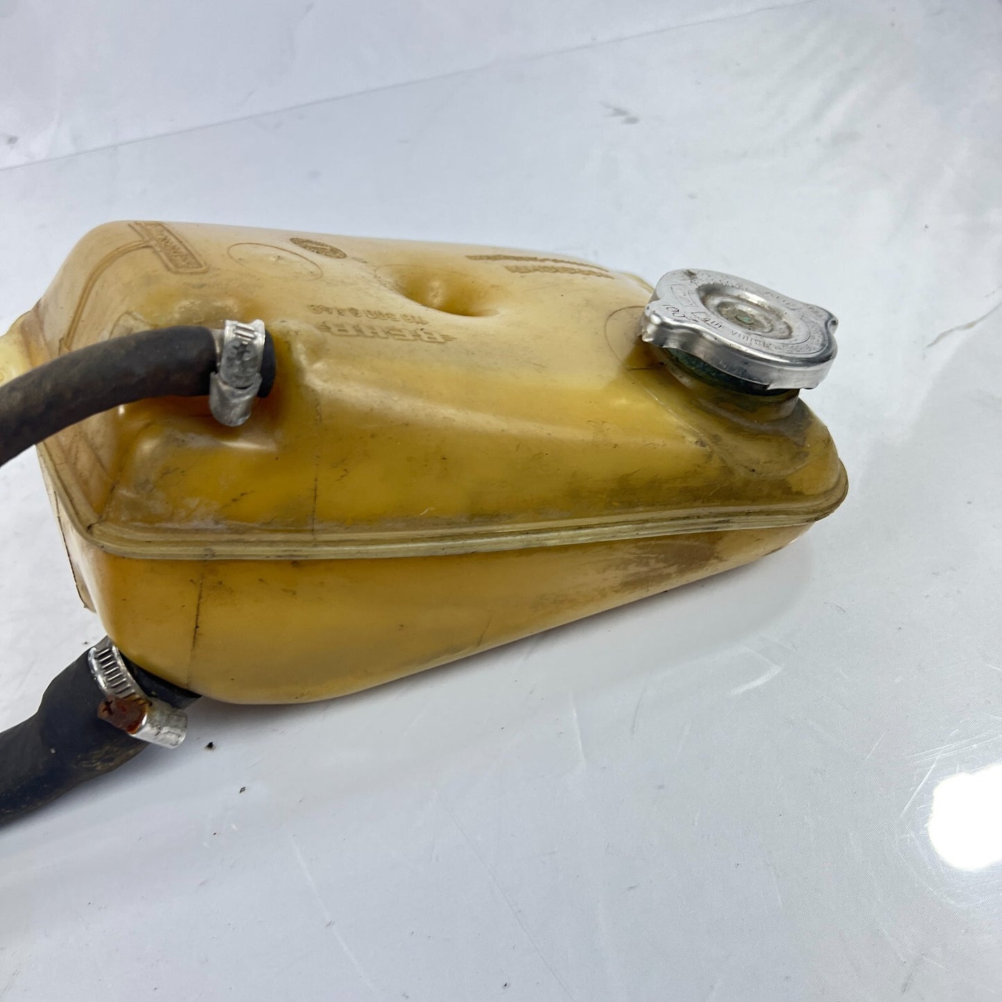 Mercedes-Benz A1165000449 A1235010015 depósito de compensación depósito de re...