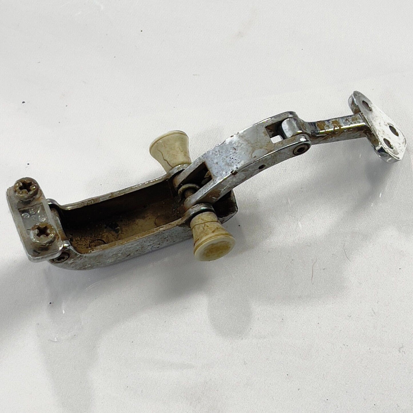 Bisagra de ventana lateral Volkswagen T1, bisagra de ventana abatible 221847081D