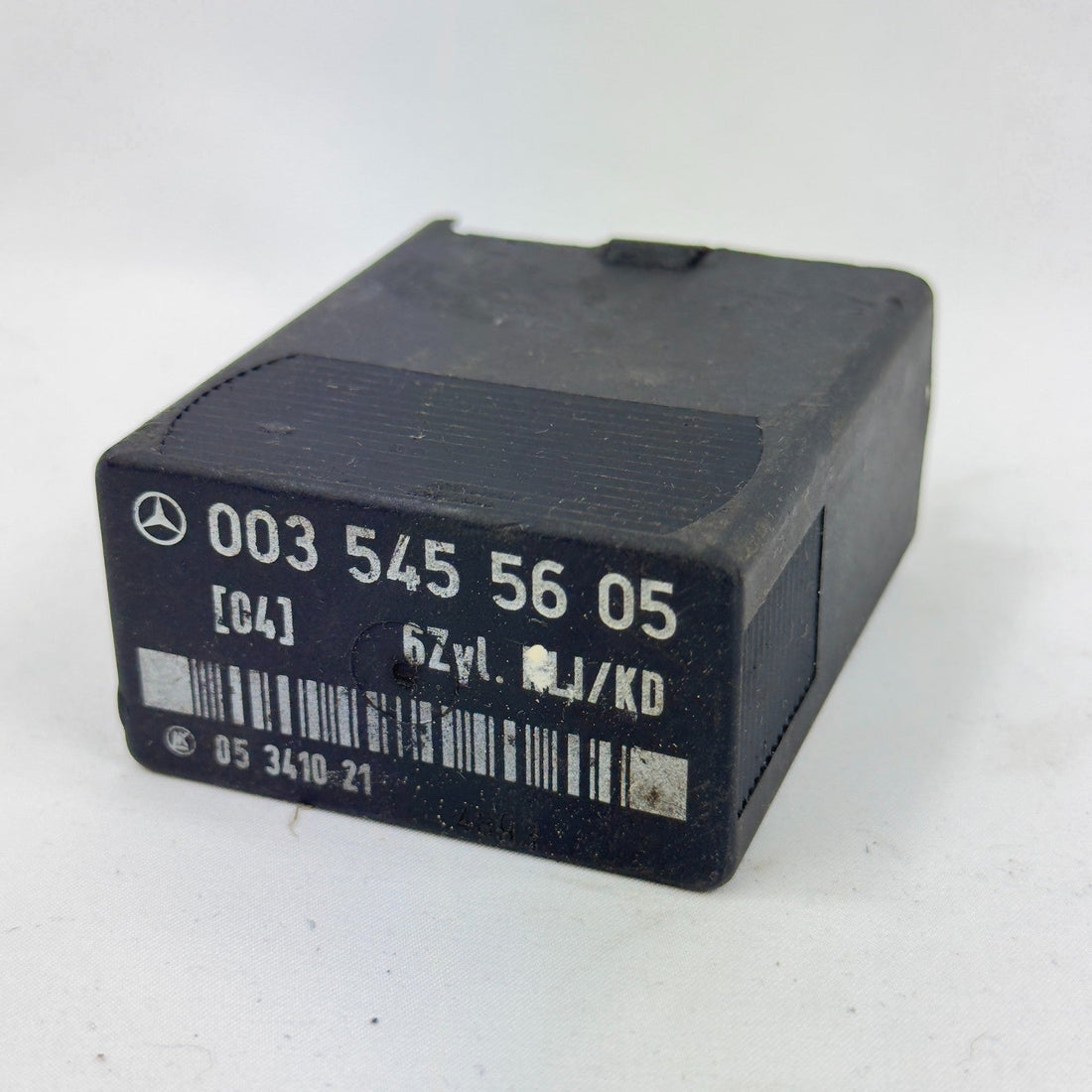 Original Mercedes-Benz Relais A0035455605 für die Klimaanlage mit Kickdown-Funktion im W124 Sechszylinder