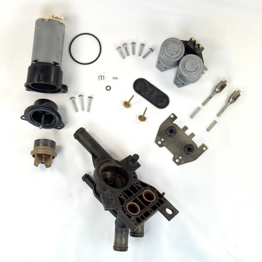 Mercedes W124 Duoventil mit Umwälzpumpe Bosch, Teilenummer A0018303784, geprüft