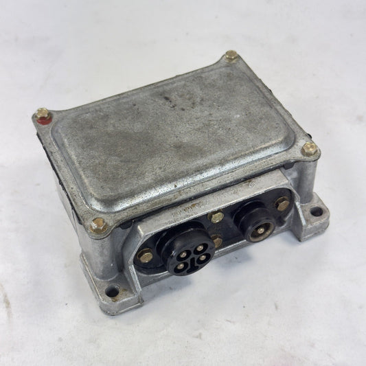 Mercedes Zündschaltgerät TSZ-k Bosch 0227051024 / A0005458432 für W114, W116, R107 und C107