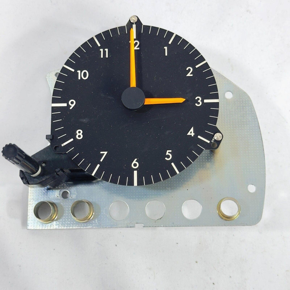 Aufbereitete VDO-Zeituhr A1245420211 für das Mercedes W124 Kombiinstrument