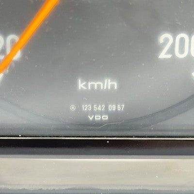 Mercedes W123 C123 Kombiinstrument Tacho 1235420957 – Bild 2