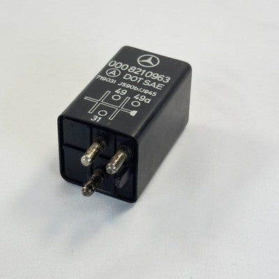 Mercedes Blinkgeber Warnblinkgeber A0008210963 R107 – Bild 4