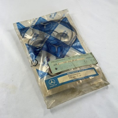 Mercedes Dichtungssatz Servolenkung 1095860046 W108 – Bild 1