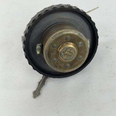 Mercedes Tankdeckel abschließbar mit Schlüssel W123 – Bild 4