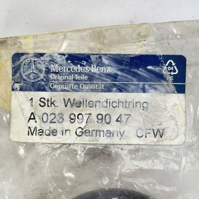 Mercedes Wellendichtring Differential A0239979047 – Bild 5