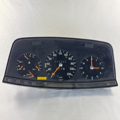 Mercedes W123 Tacho Kombiinstrument 1235423601 220 – Bild 1
