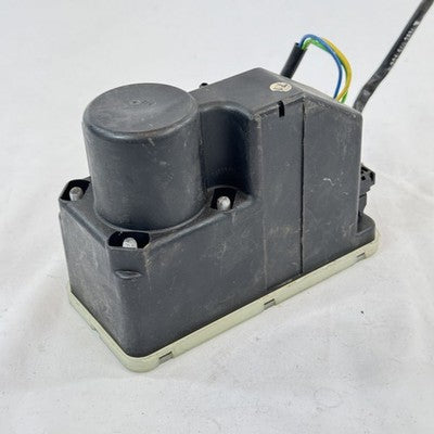 Mercedes Unterdruckpumpe ZV Pumpe Zentralverriegelung – Bild 1