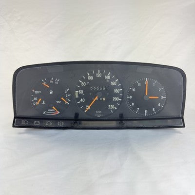 Mercedes W123 Kombiinstrument Tacho 1235423601 220 – Bild 1