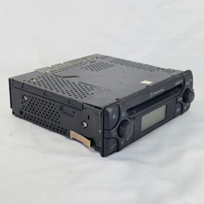 Mercedes Audio 10 CD MF2910 Autoradio A1708200386 R170 – Bild 3