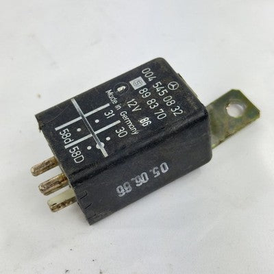 Mercedes Lichtkontroll-Relais 12V 0045450832 Hella – Bild 1