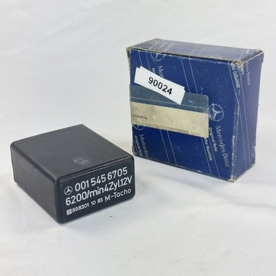 Mercedes Kraftstoffpumpenrelais 0015456705 W123 230 E – Bild 1