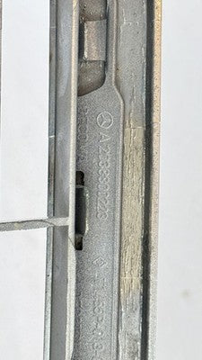 Mercedes Kühlergrill A2038800223 W203 C-Klasse – Bild 7