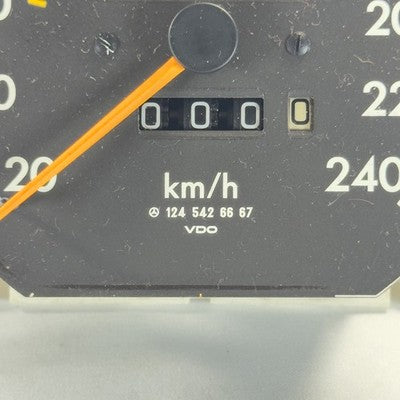 Mercedes W124 C124 Tacho 1245426667 240 km/h VDO 300 E – Bild 2