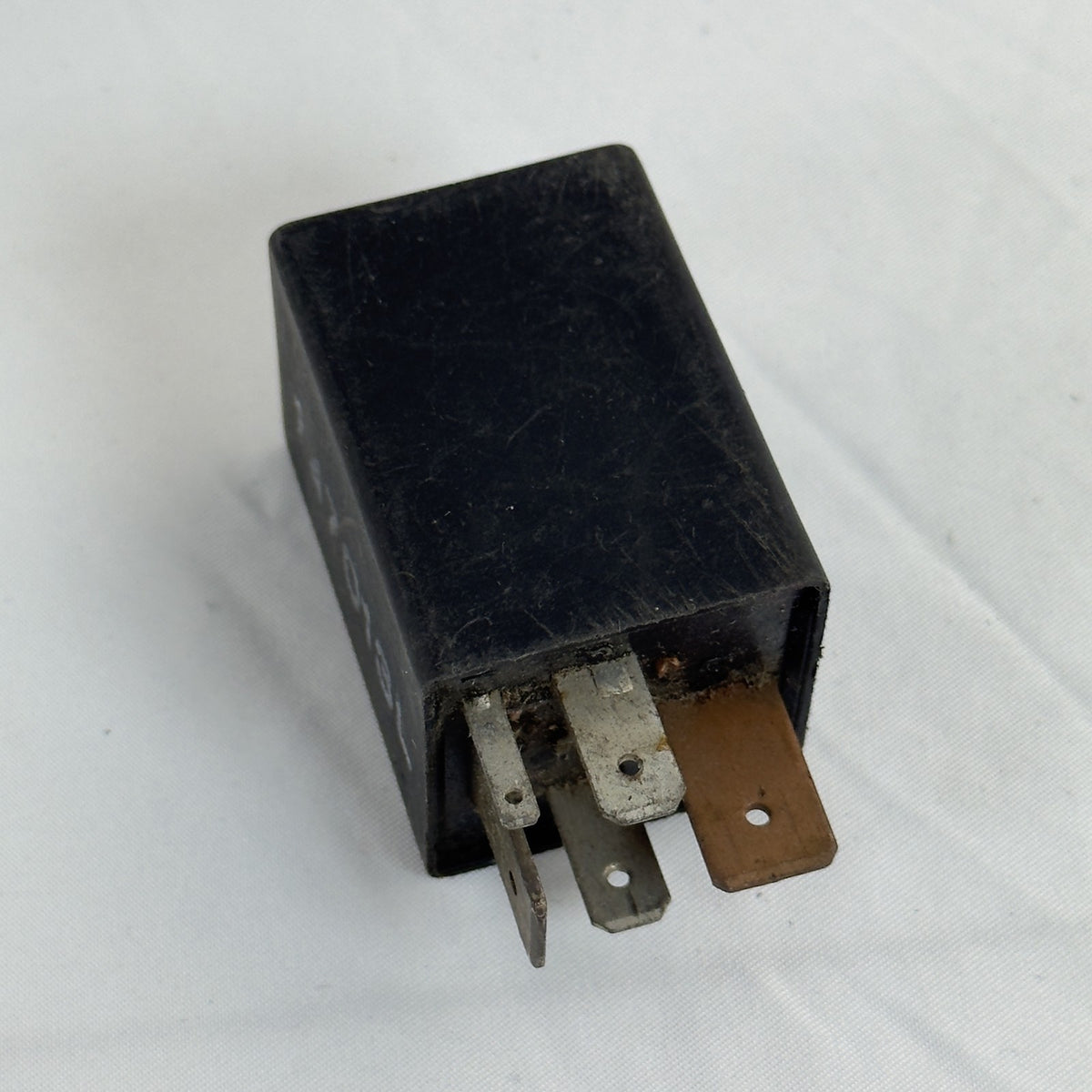 Audi Relais 264 443907385G Kraftstoffpumpenrelais Audi – Bild 5