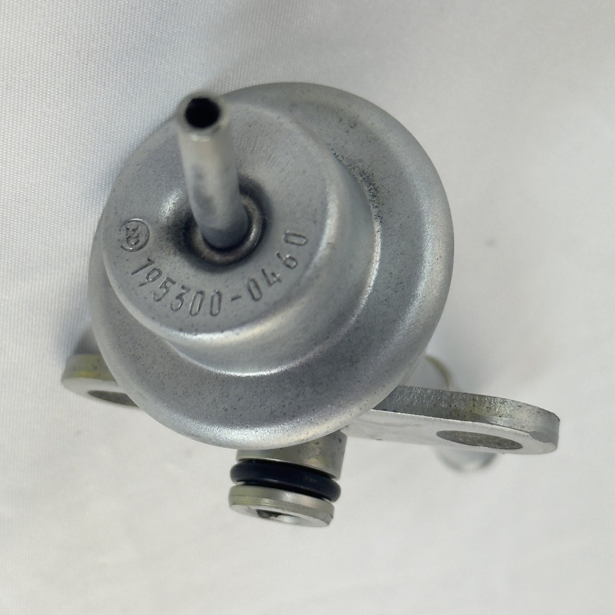 Denso 195300-0460 Kraftstoffdruckregler Mazda 626 GC – Bild 2