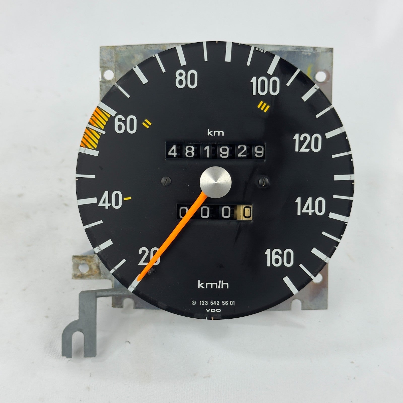 Mercedes W123 Tacho Tachometer Kombiinstrument 4 Gang VDO 160kmh 12354256010