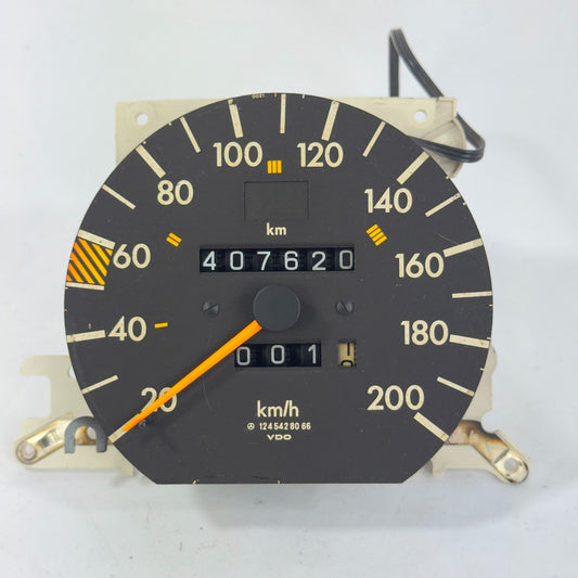 Mercedes W124 Tacho Tachometer Diesel 250D 250TD 5 Gang 200kmh A12454280660