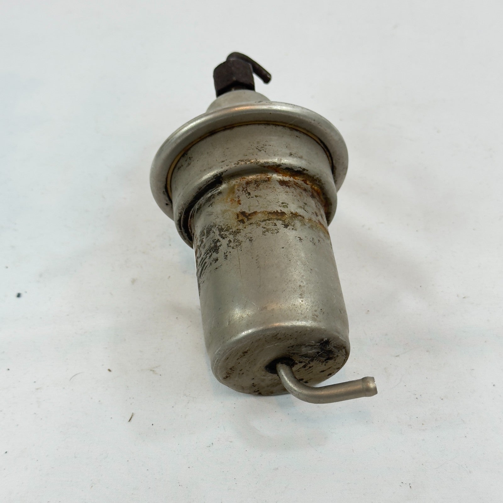 Mercedes W116 W126 W123 W107 Benzindruckspeicher Druckspeicher 0004760421 – Bild 2