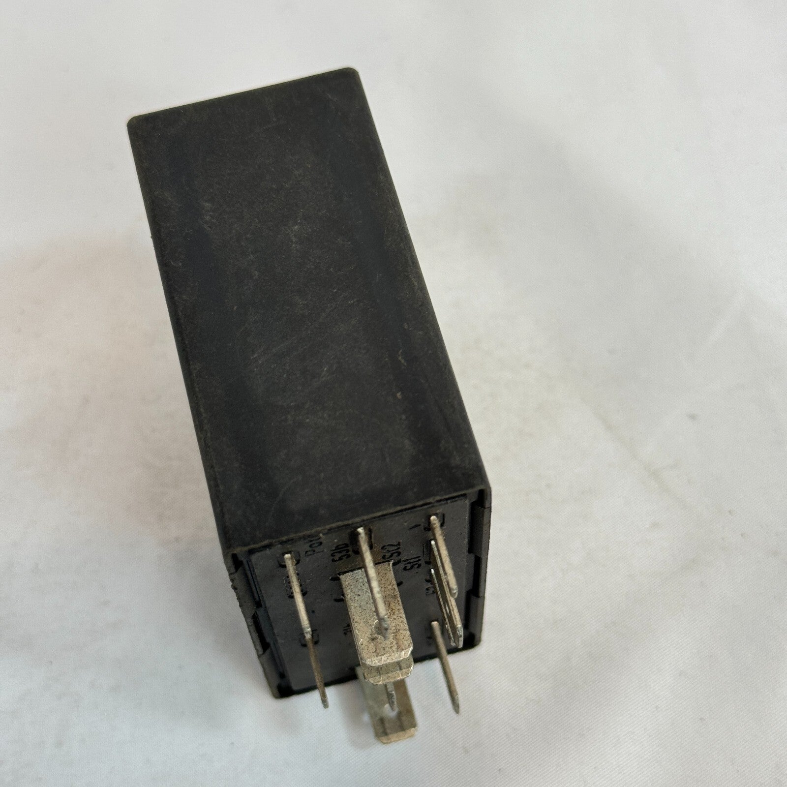 VW Relais 377 Arbeitsrelais 4b0955531a Wischwasser Audi Seat Volkswagen – Bild 3