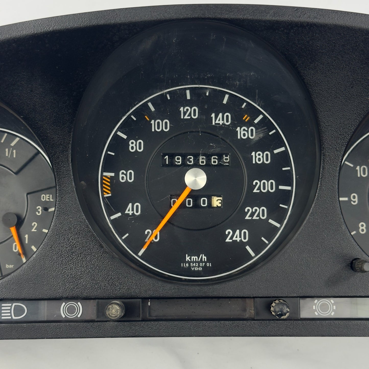 Mercedes W116 W107 Tacho Kombiinstrument Uhr Tankanzeige 240kmh VDO 10754207015