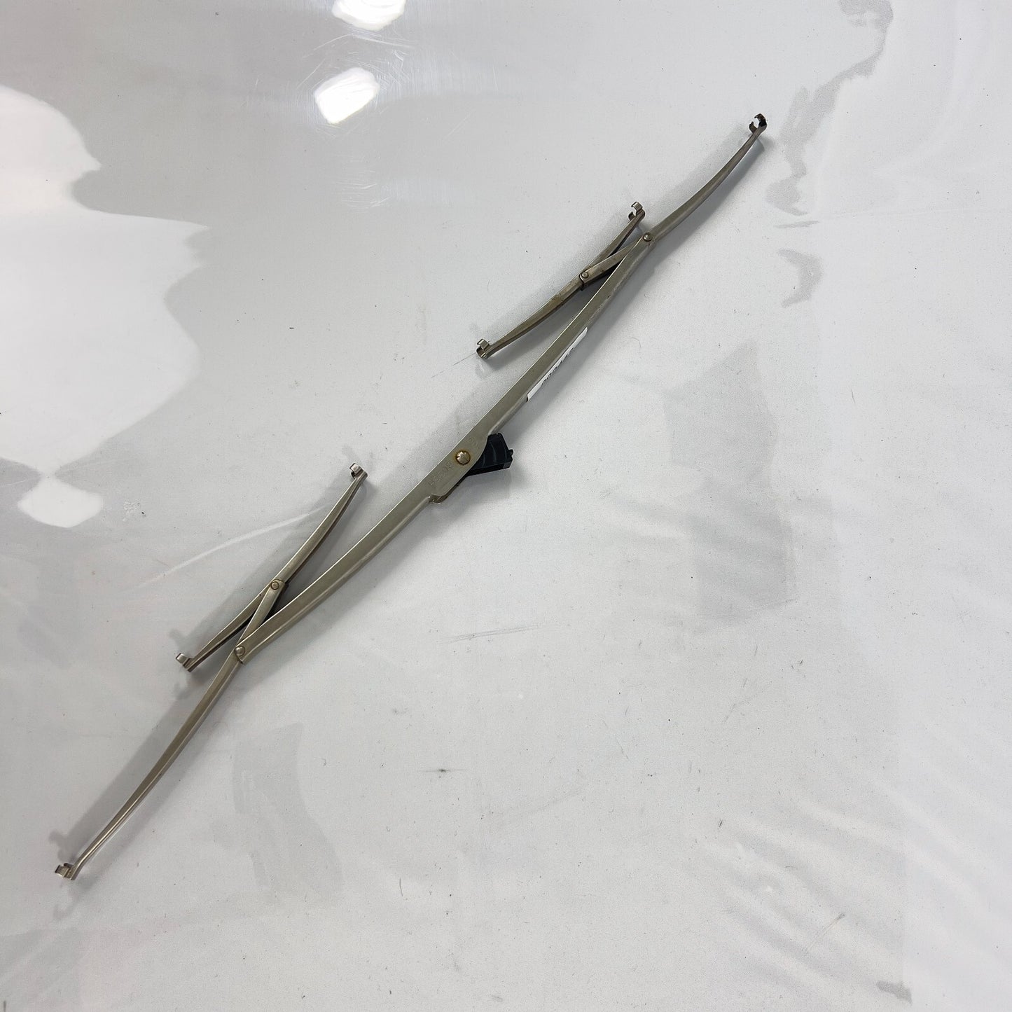 Mercedes Benz Bosch Scheibenwischer Wischblätter 480mm Lang Rechts A1168200145 – Bild 4