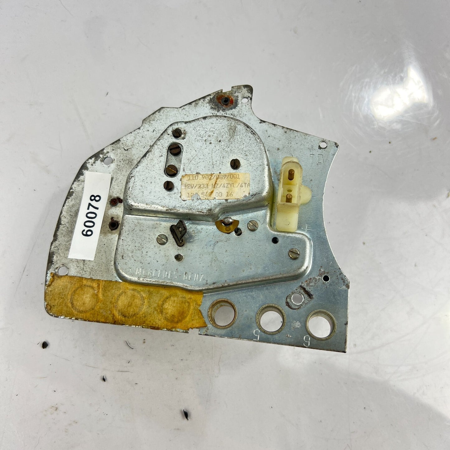 W124 Tacho Drehzahlmesser VDO A1245490016 – Bild 4
