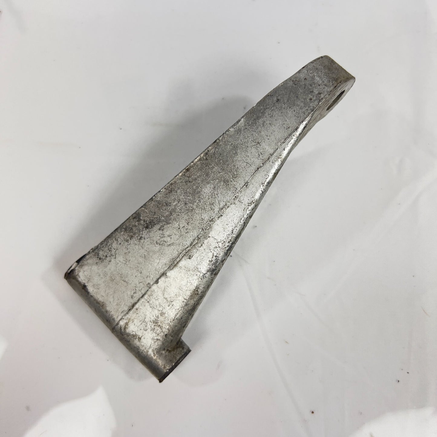 Mercedes Benz Halterung Halter Träger für W123 W110 A1104662941 – Bild 6