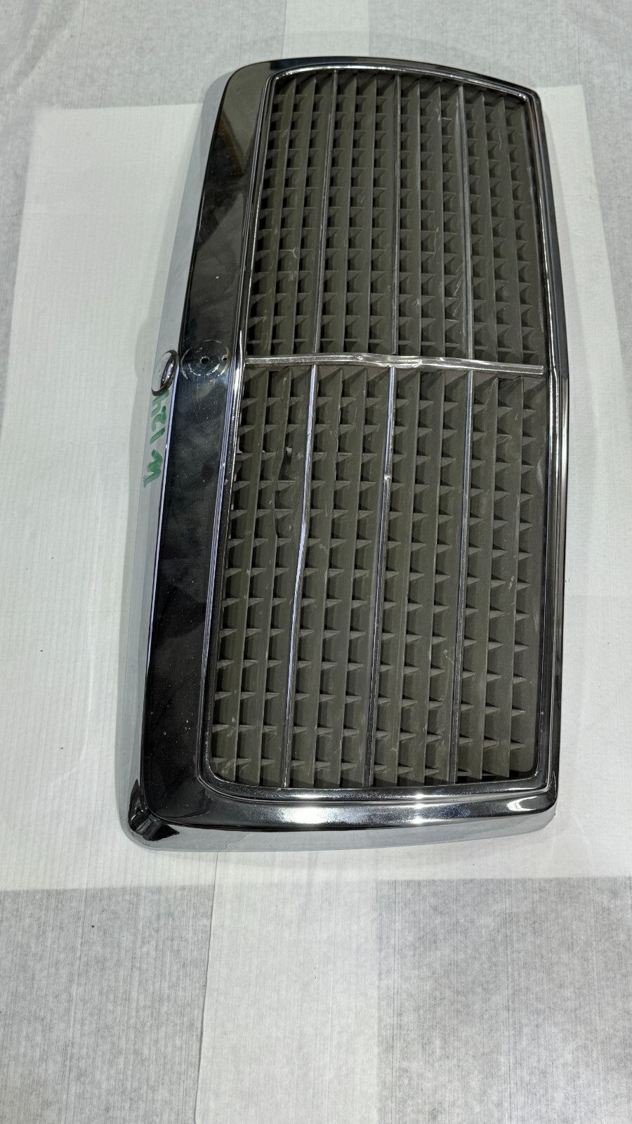 Mercedes Kühlergrill W124 Frontgrill Grill Kühler Vorne Front A1248800783 – Bild 4