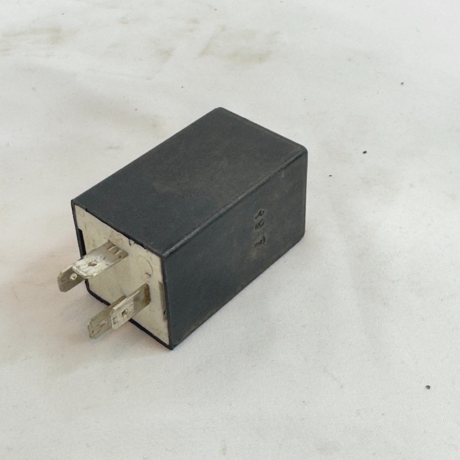 VW Relais 1 Schubabschaltung 811919096A Audi Seat Volkswagen Skoda Original4