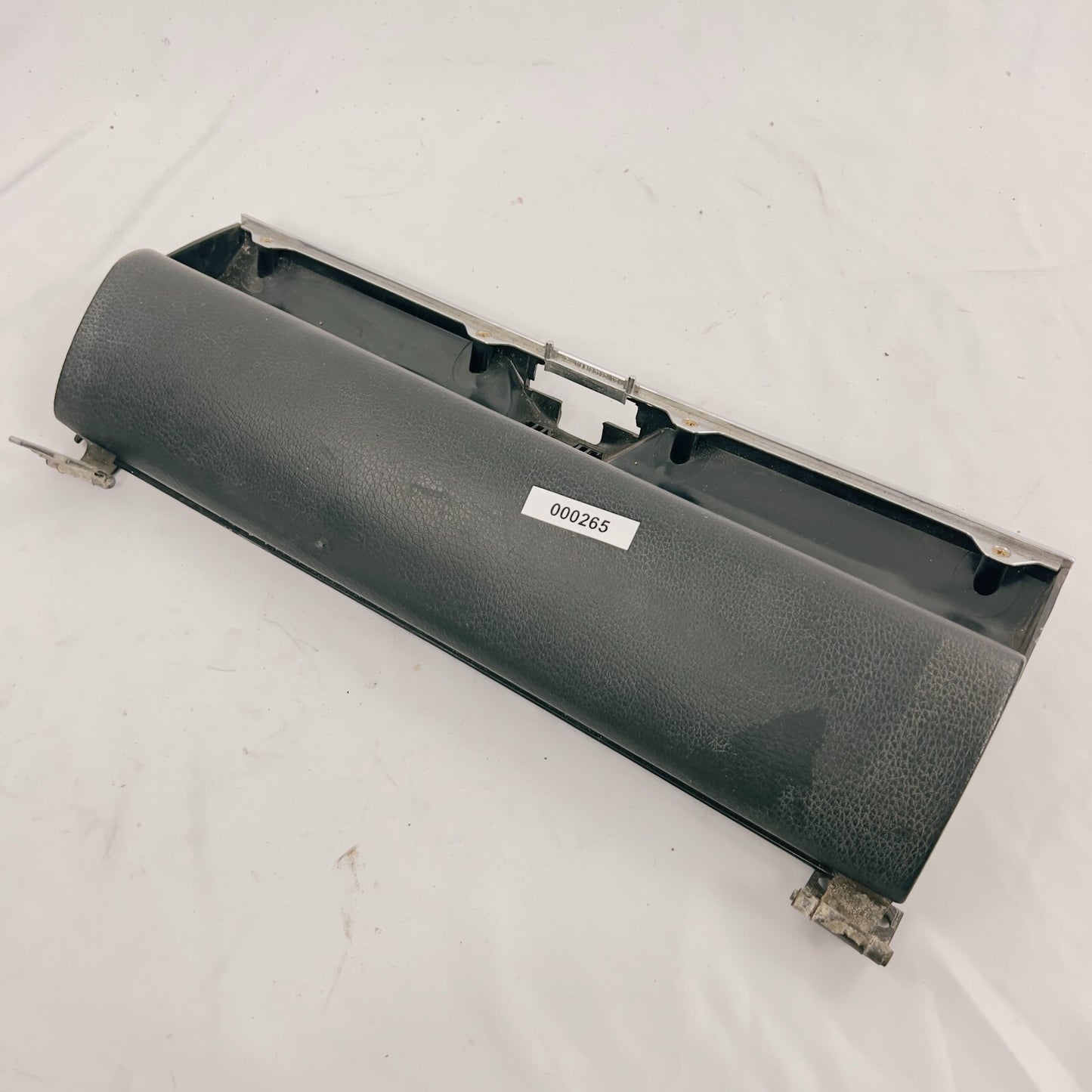 MercedesBenz W116 Handschuhfach Abdeckung Oldtimer 450SEL A1166890230 – Bild 10