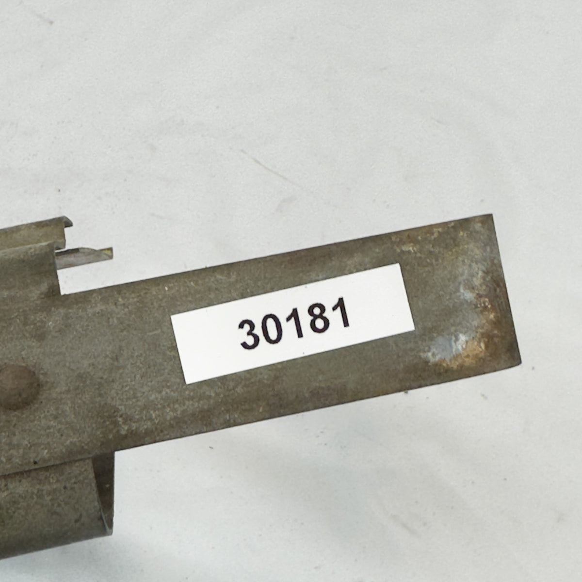 Mercedes Halter Kraftstoffpumpe Filter 1234700381 W116 – Bild 5