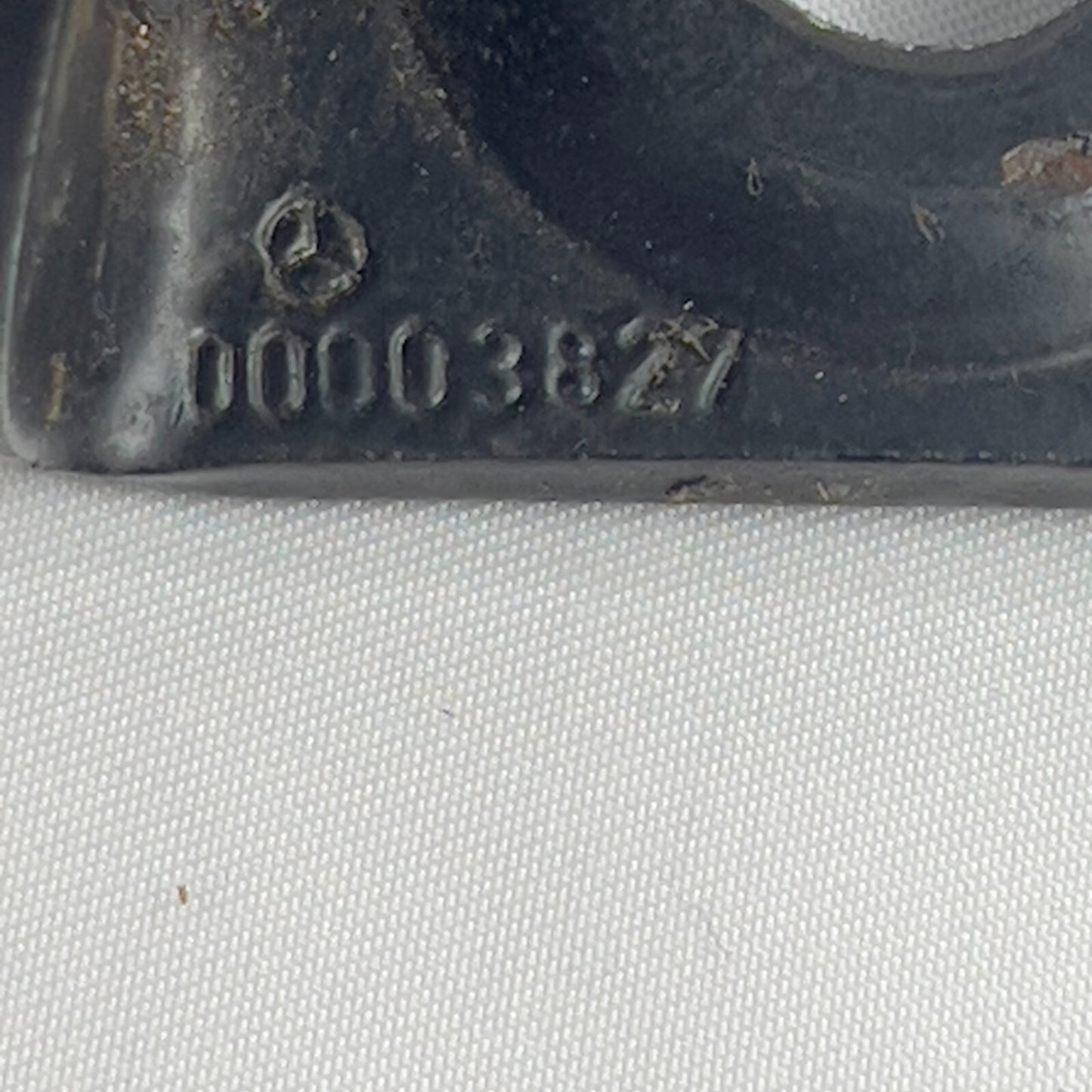 MercedesBenz A1238600469 Gurtschloss Sicherheitsgurt Verschluß Fondtür W116 – Bild 9
