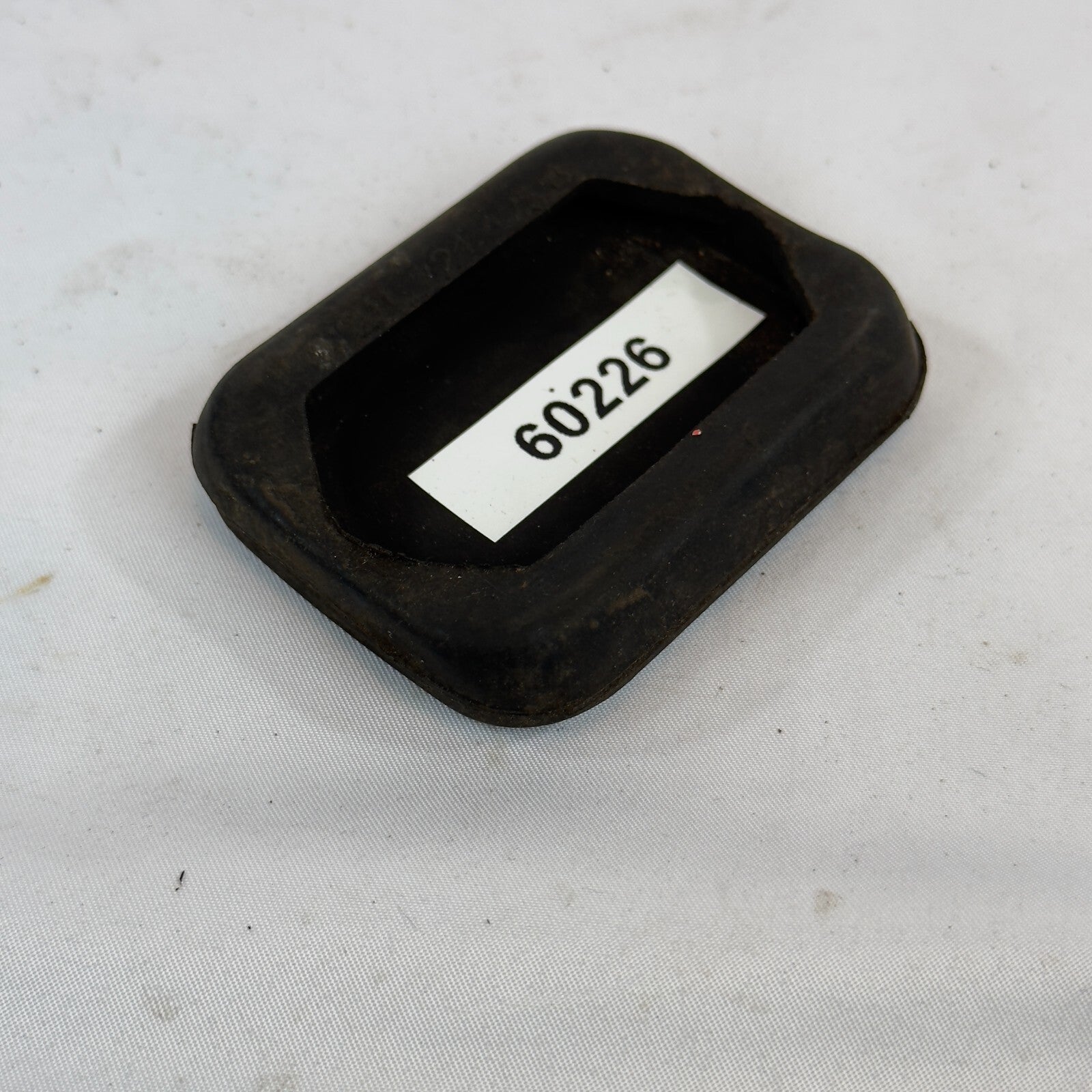 T2 Pedalgummi für Kupplung und Bremspedal 211721173 – Bild 4