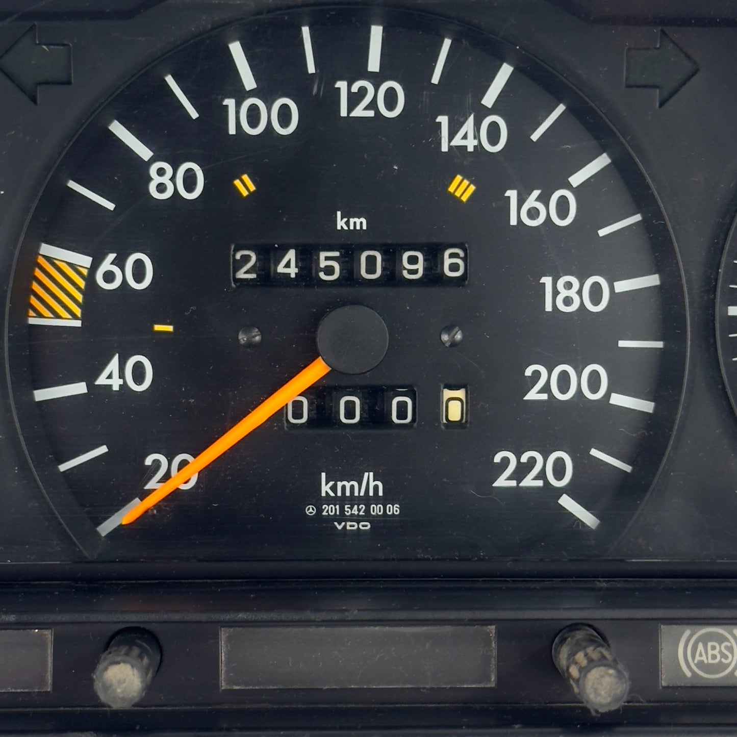 Mercedes W201 2.0E Tacho Kombiinstrument 220km/h ECO Uhr A20154200061