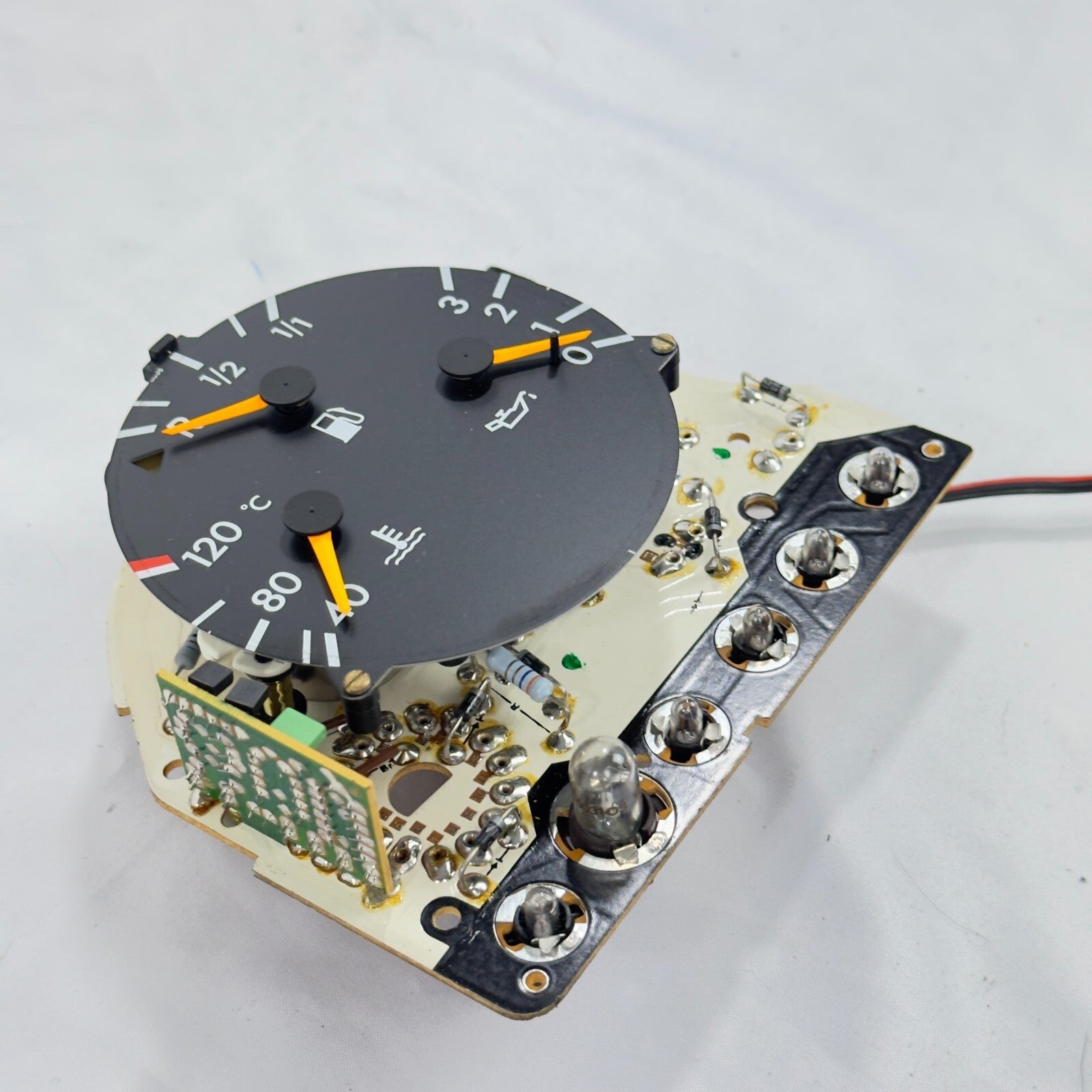 Mercedes W124 Öldruckanzeige Tankanzeige Temperatur Tacho VDO A2015424101 – Bild 3