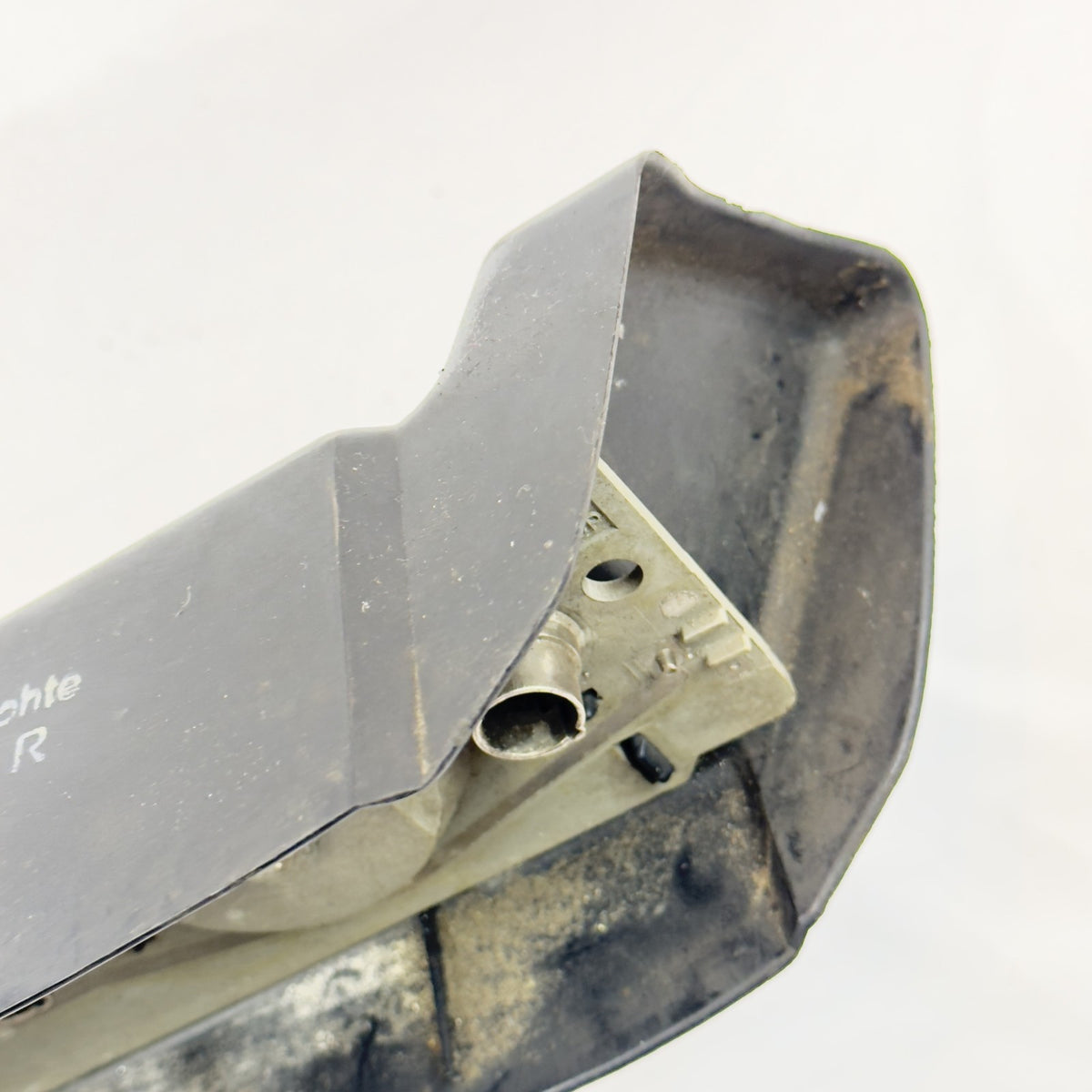 Mercedes Lampenträger Heckleuchte rechts 1168201064 – Bild 5