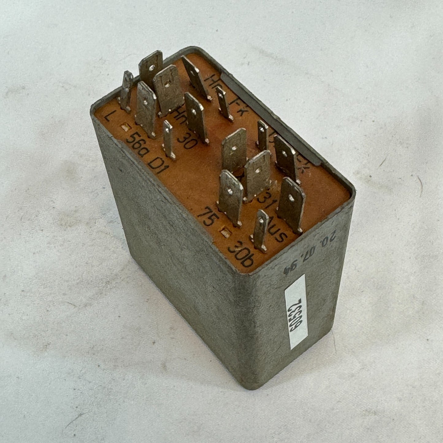 VW Relais 73 Arbeitsrelais 443953233 Alarm Audi Seat Volkswagen – Bild 4