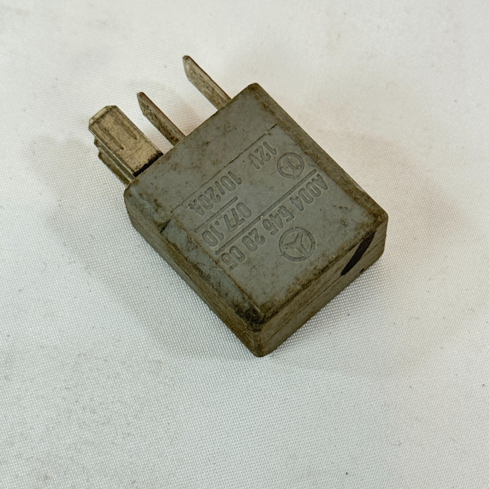 Mercedes Hella Relais Arbeitsrelais A0045452905 – Bild 3