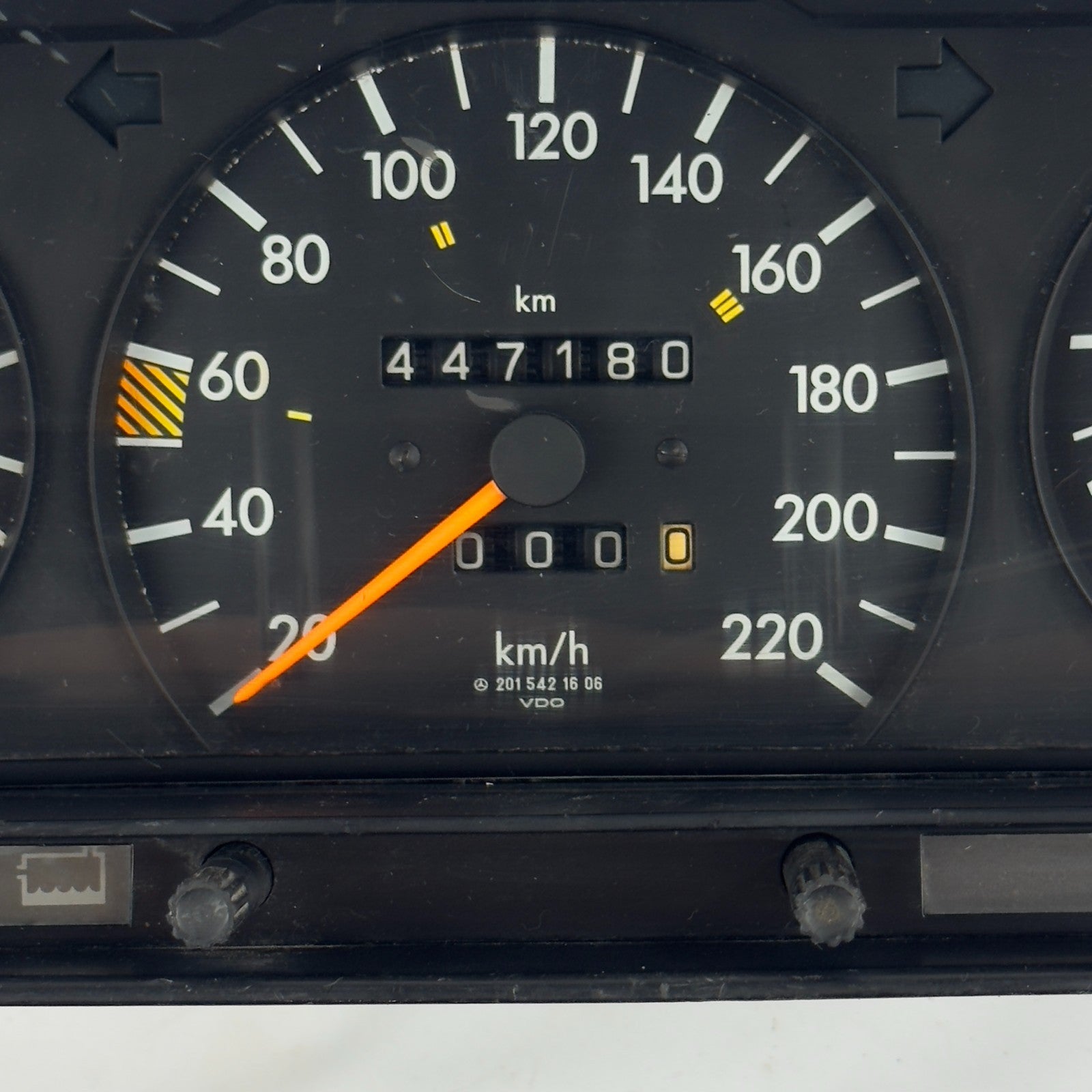 Mercedes W201 2.0E 2.3E 2.6E Tacho Kombiinstrument 220km/h ECO Uhr A20154216061