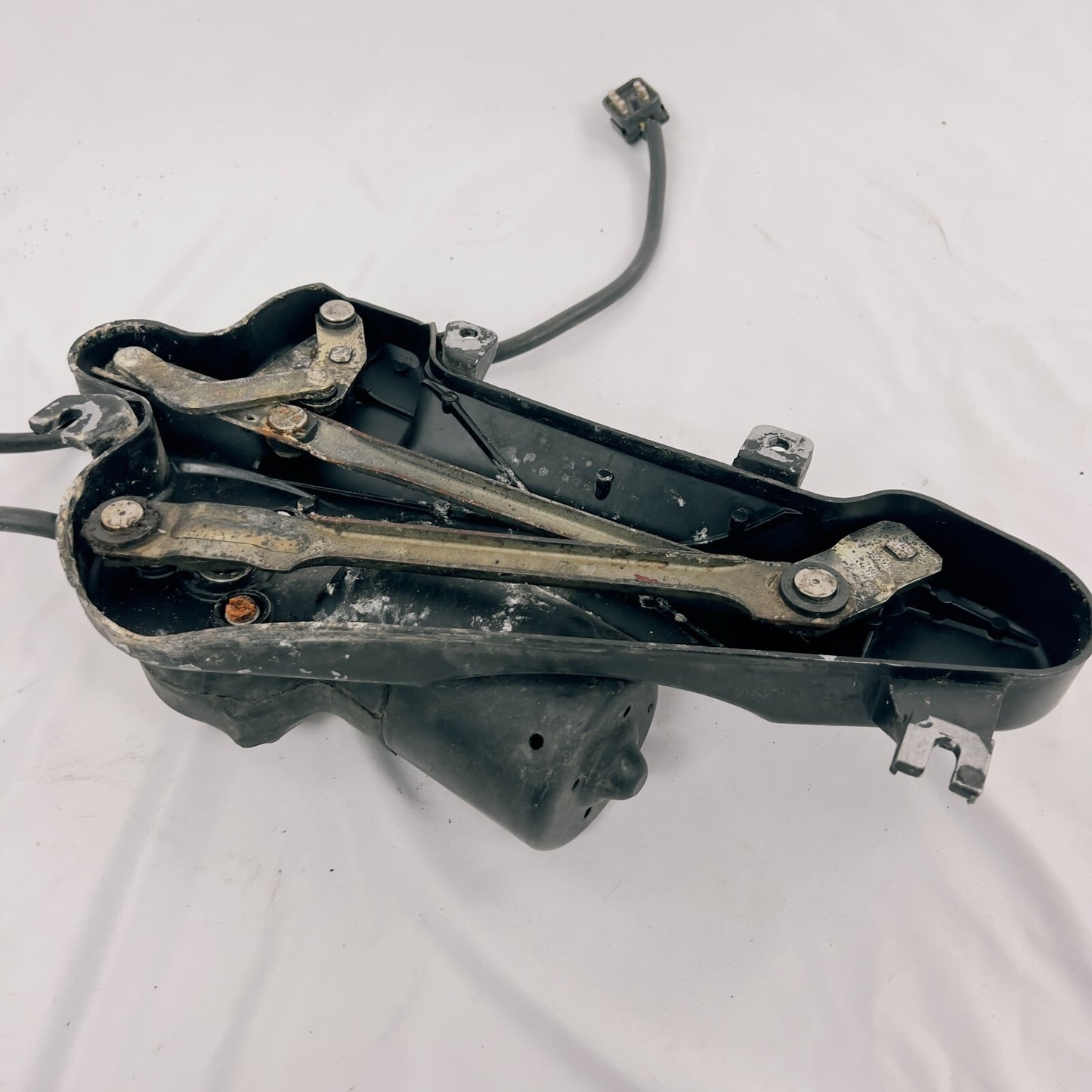 MercedesBenz Scheibenwischer Motor Gestänge W116 A1168201928 A0008204042 – Bild 5