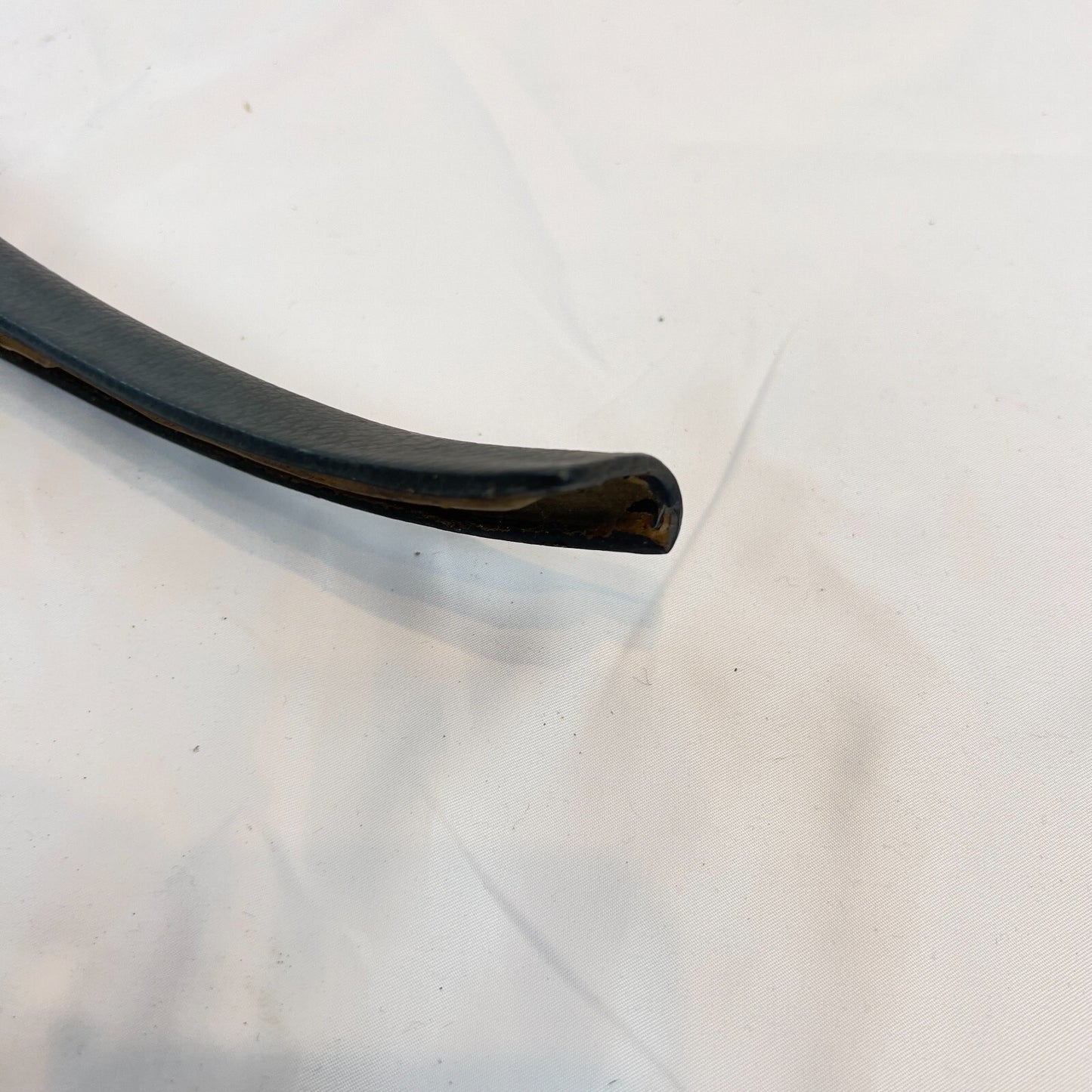 Mercedes Benz Verkleidung Fenster Rahmen Hinten Links – Bild 6