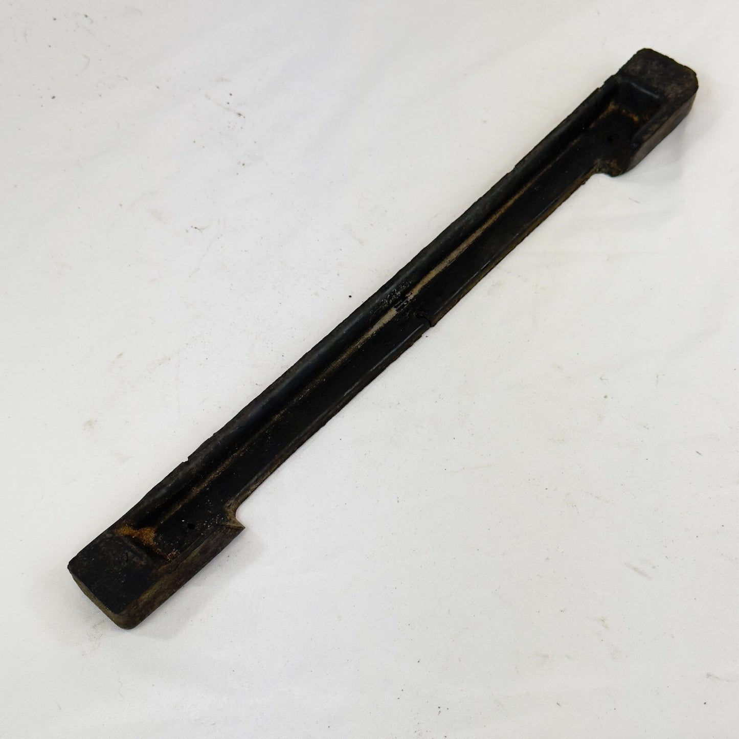 Gummi Leiste Kühler Links Mercedes Benz W116 A1075040112 – Bild 3