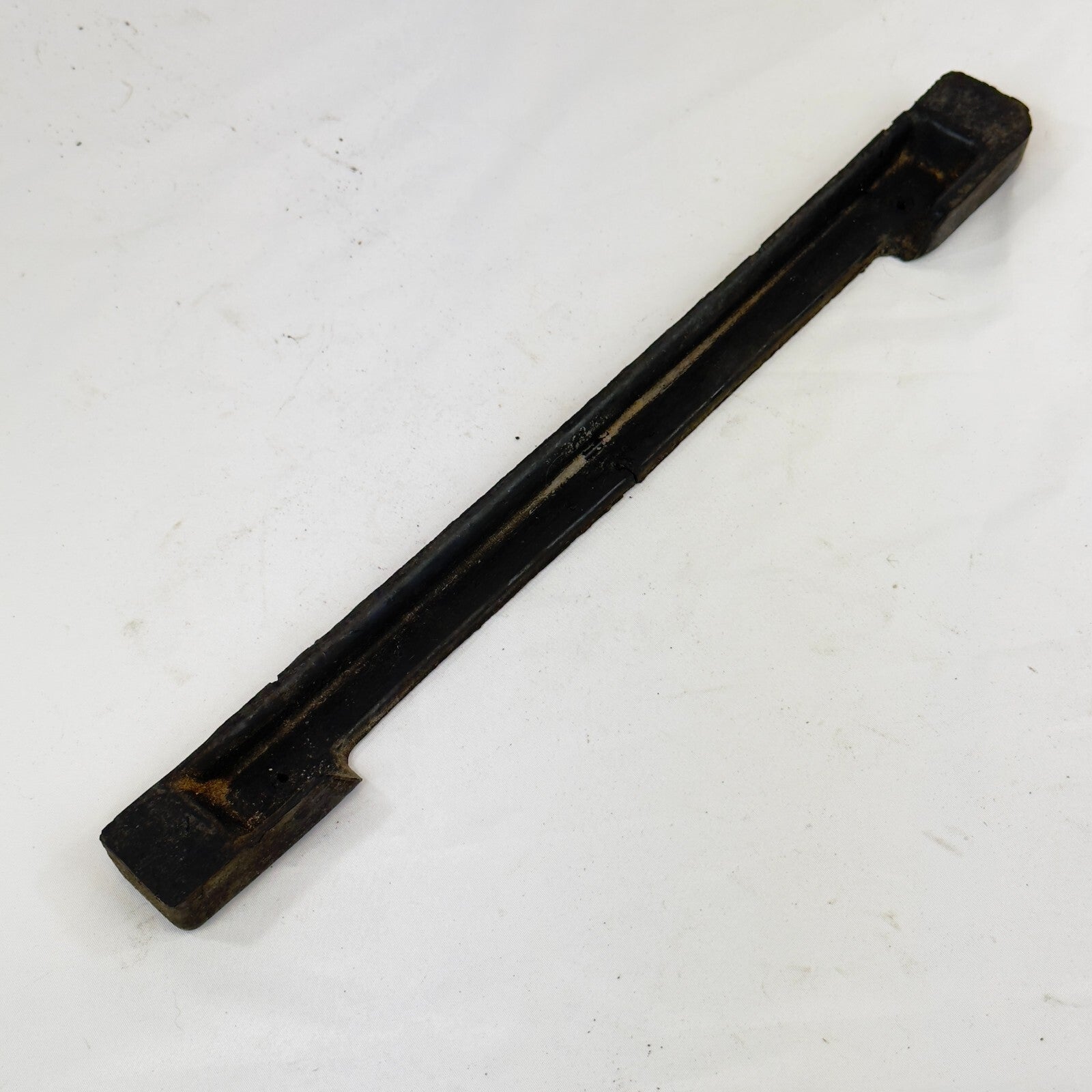 Gummi Leiste Kühler Links Mercedes Benz W116 A1075040112 – Bild 3