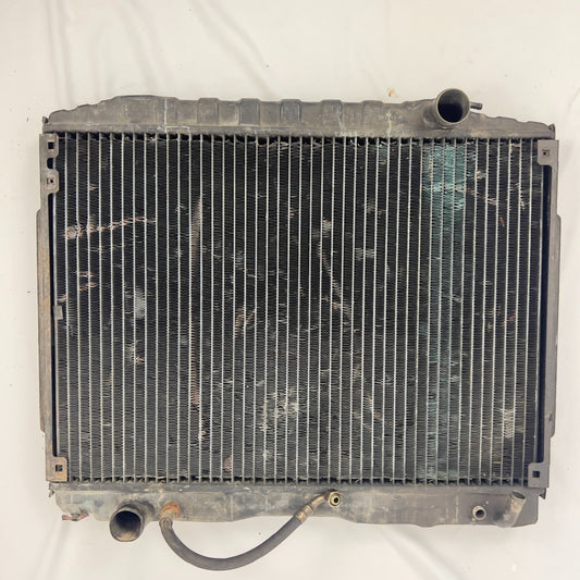 Mercedes Kühler Wasserkühler Behr c390 A1165012601 W116 450SEL 6.9 – Bild 1